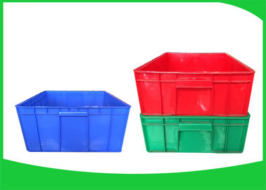 Οικονομικά πλαστικά Stackable εμπορευματοκιβώτια που κινούν την αποθήκευση για τη μεταφορά και τις διοικητικές μέριμνες